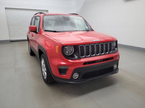 Used 2021 Jeep Renegade Latitude w/ Luxury Group I image 14