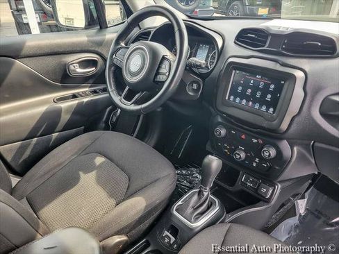 Certified 2020 Jeep Renegade Altitude FWD image 23