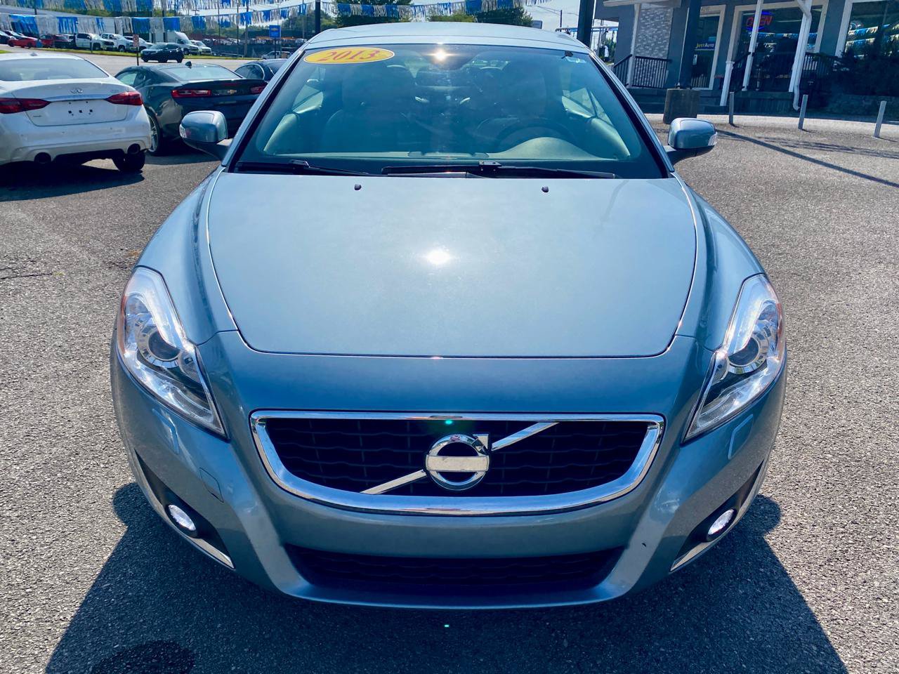 Used 2013 Volvo C70 T5 FWD image 2