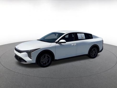 Used 2025 Kia K4 FWD image 8
