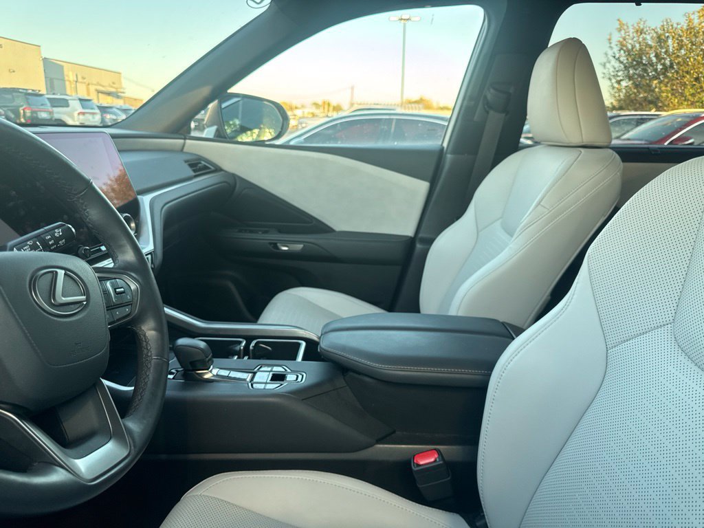 Certified 2026 Lexus TX 350 AWD w/ Technology Package image 11