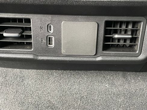 Certified 2024 Chevrolet Silverado 1500 Custom image 24