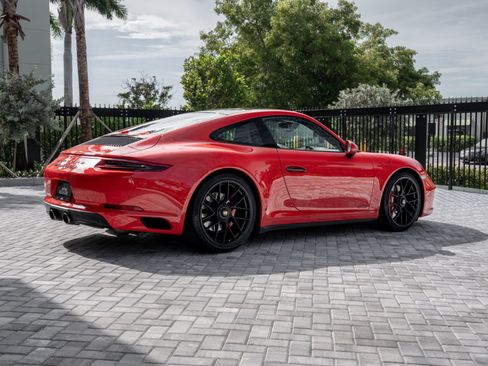 Used 2019 Porsche 911 Carrera 4 GTS AWD/4WD image 3