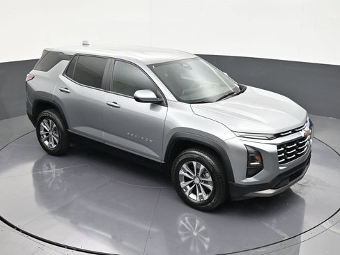 Used 2025 Chevrolet Equinox LT image 15