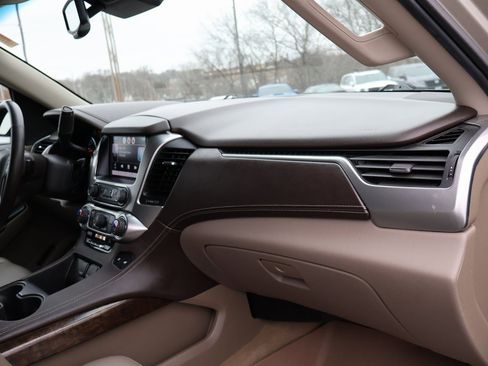 Used 2015 Chevrolet Tahoe LT w/ Luxury Package image 9