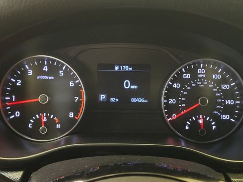 Used 2020 Kia Sportage LX FWD image 23