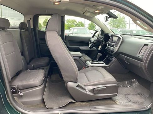 Used 2015 Chevrolet Colorado LT AWD/4WD image 15