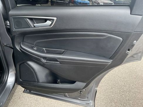 Used 2024 Ford Edge Titanium AWD/4WD image 38