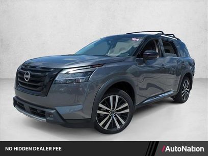 Used 2024 Nissan Pathfinder Platinum w/ Black Appearance Package
