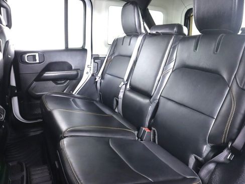 Used 2024 Jeep Wrangler Unlimited Sahara w/ Safety Group AWD/4WD image 33