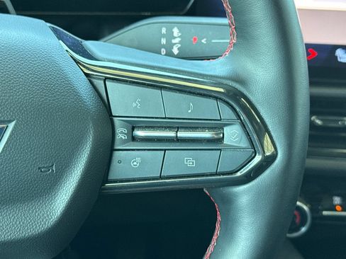 Used 2024 Chevrolet Equinox EV RS FWD image 34