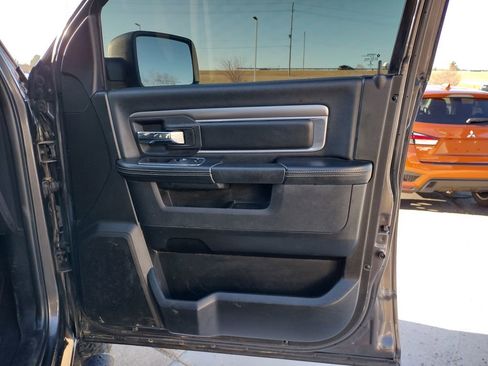 Used 2021 RAM 1500 Classic Warlock image 19