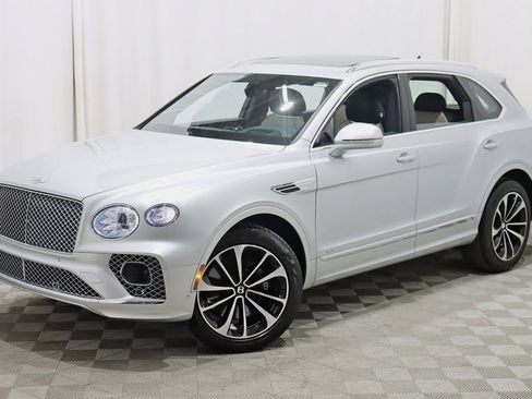 Used 2022 Bentley Bentayga V8 image 8
