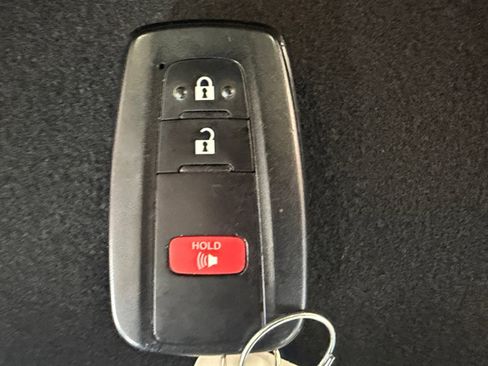 Used 2022 Toyota Corolla SE image 28