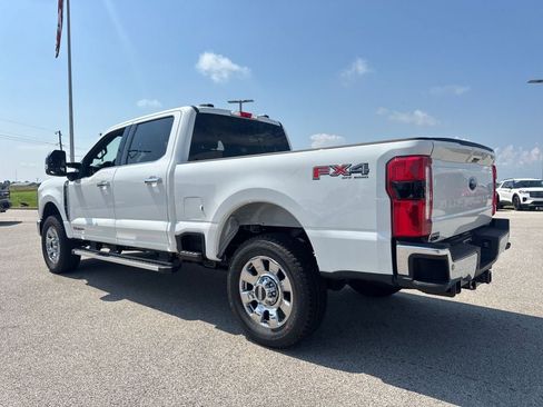 New 2026 Ford F250 Lariat w/ Chrome Package AWD/4WD image 4