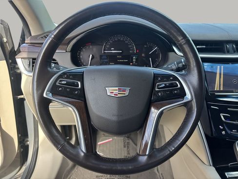 Used 2017 Cadillac XTS Luxury image 29