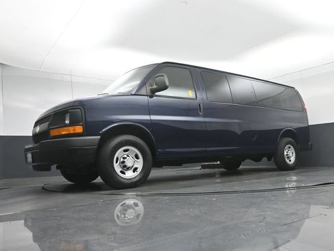 Used 2014 Chevrolet Express 3500 LS RWD image 53