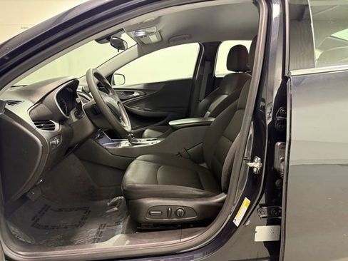 Used 2023 Chevrolet Malibu LT image 11