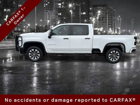 Used 2022 Chevrolet Silverado 2500 Custom w/ Custom Convenience Package image 4