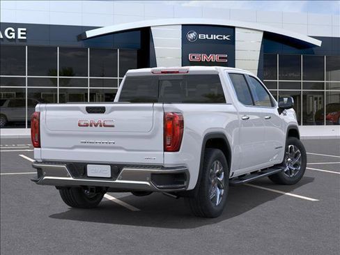 New 2026 GMC Sierra 1500 SLT image 4