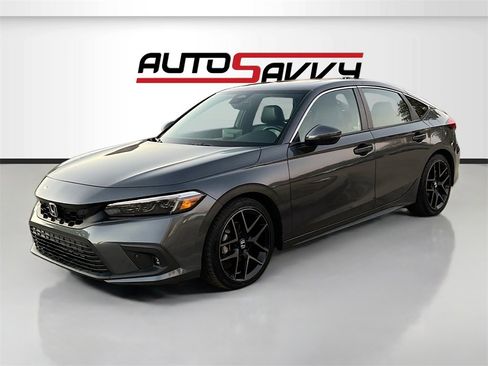 Used 2024 Honda Civic Sport Touring image 3