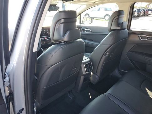 New 2026 Kia Sportage EX w/ EX Panorama Roof Package image 17