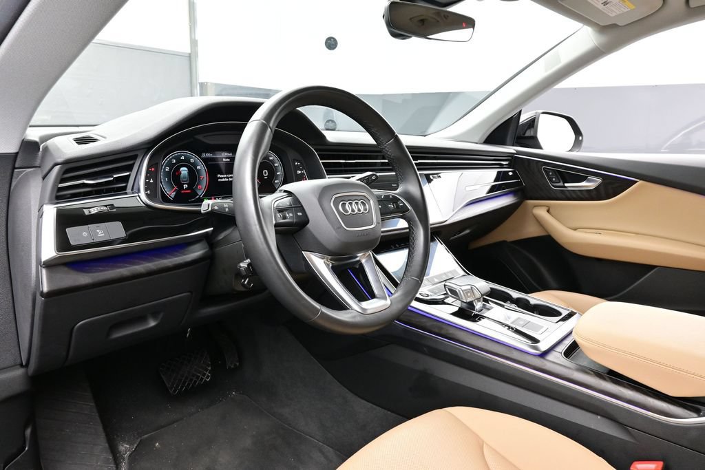 Used 2022 Audi Q8 Premium Plus AWD/4WD image 4