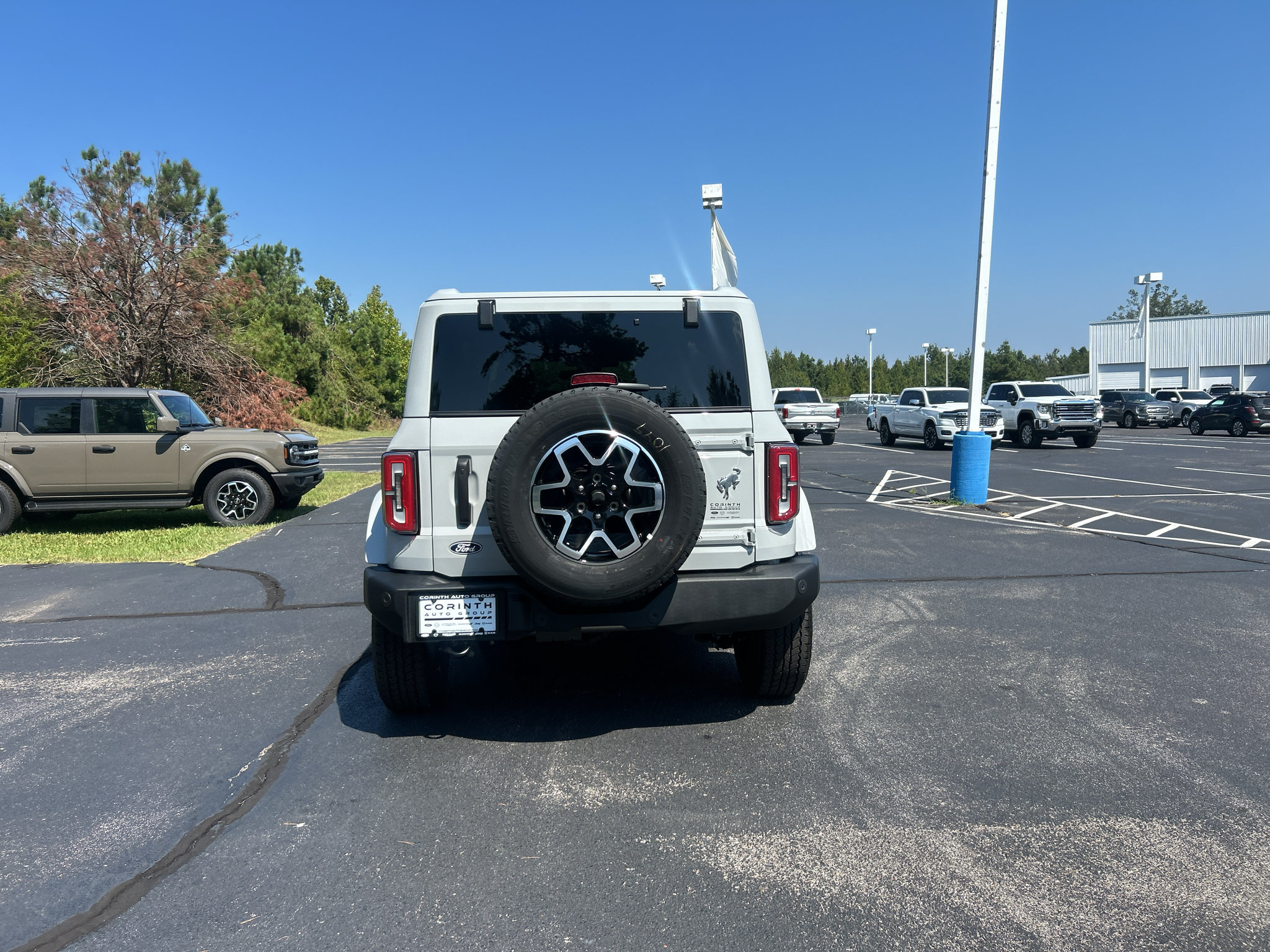 New 2026 Ford Bronco Outer Banks AWD/4WD image 18
