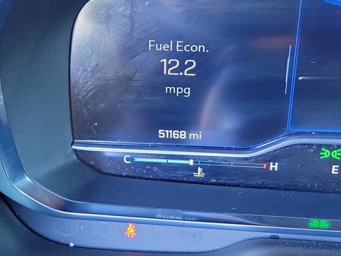 Certified 2024 Chevrolet Suburban LT image 33