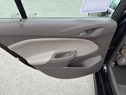 Used 2016 Chevrolet Cruze Premier FWD image 42