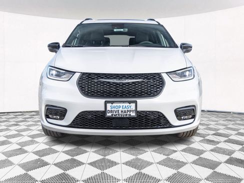 New 2026 Chrysler Pacifica Limited w/ S Appearance Package AWD/4WD image 15