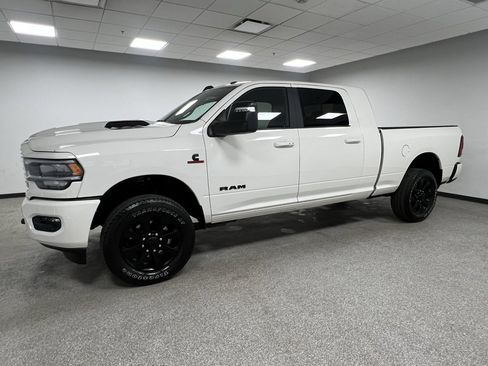 Used 2024 RAM 3500 Laramie w/ Night Edition image 7