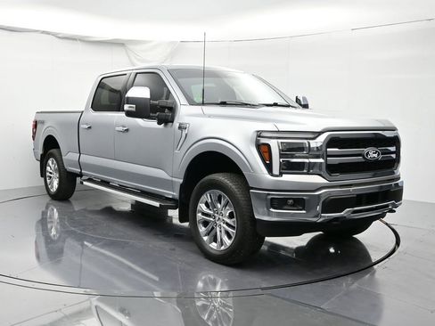 Used 2025 Ford F150 Lariat w/ Equipment Group 502A High image 3