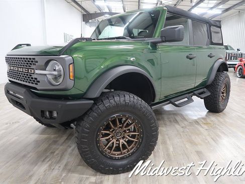 Used 2024 Ford Bronco Badlands AWD/4WD image 2