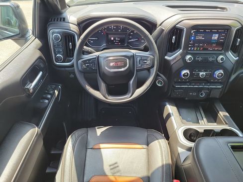 Used 2022 GMC Sierra 1500 AT4 w/ AT4 Preferred Package AWD/4WD image 15