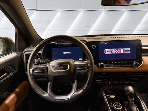 Used 2024 GMC Canyon AT4 w/ Technology Package image 11