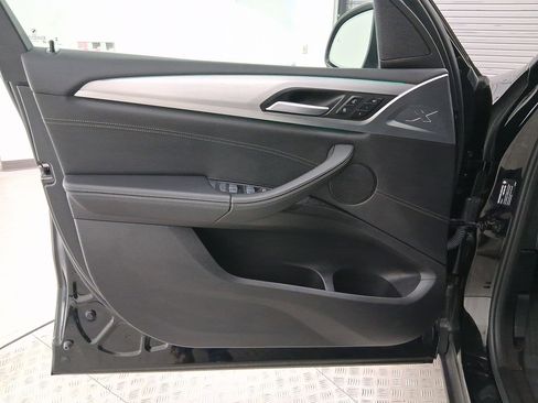 Used 2024 BMW X3 sDrive30i w/ Premium Package image 12