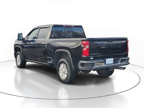 Used 2024 Chevrolet Silverado 3500 LTZ w/ LTZ Premium Package image 3