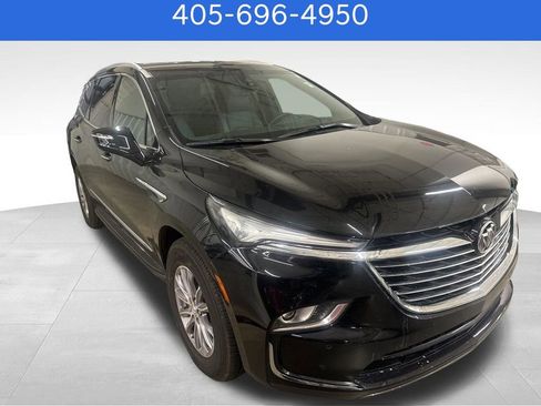 Used 2024 Buick Enclave Premium image 2