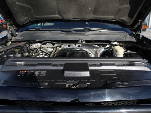 Used 2017 Chevrolet Silverado 2500 High Country image 20