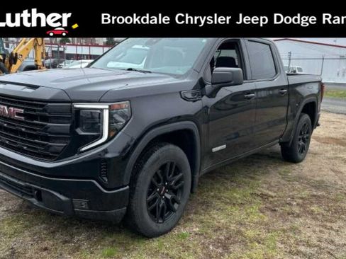 Used 2023 GMC Sierra 1500 Elevation image 1