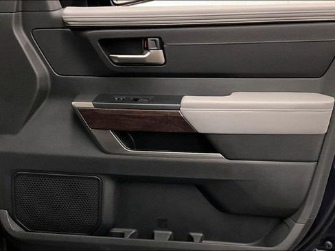 Used 2025 Toyota Tundra Limited image 20