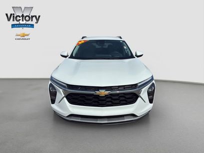 Used 2025 Chevrolet Trax LT w/ Driver Confidence Package