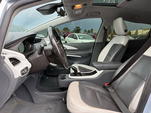 Used 2018 Chevrolet Bolt Premier w/ Driver Confidence II Package FWD image 15