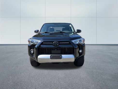 Used 2023 Toyota 4Runner TRD Off-Road Premium w/ Off Road Premium Plus Package AWD/4WD image 3