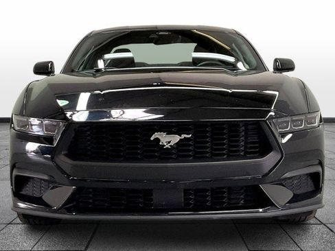 Used 2024 Ford Mustang Coupe image 3