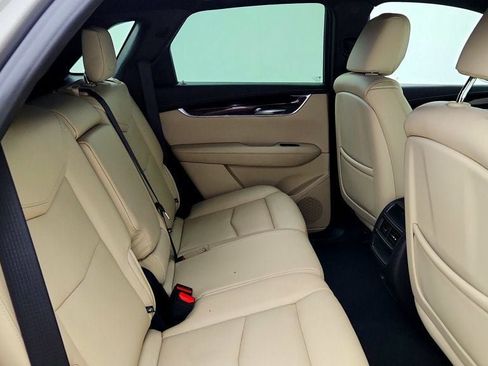 Used 2019 Cadillac XT5 Luxury FWD image 23