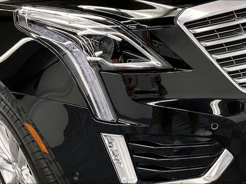 Used 2019 Cadillac XT5 Platinum AWD/4WD image 35