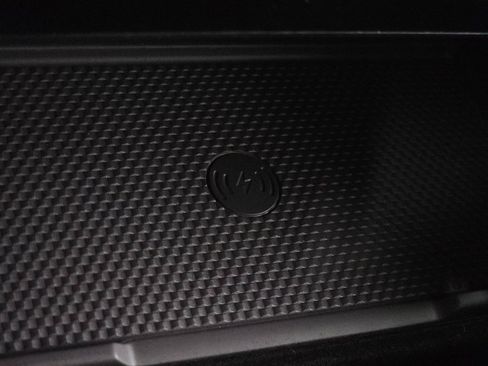 New 2026 Land Rover Range Rover Sport SV image 36