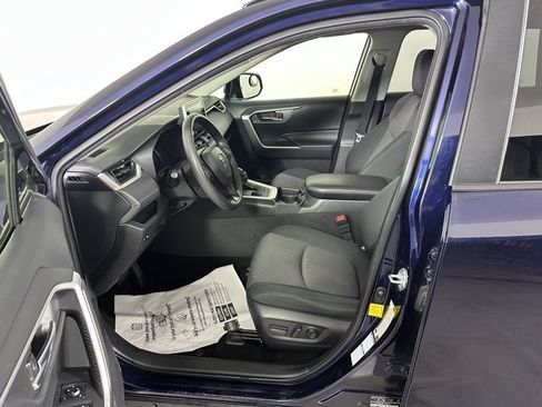 Used 2019 Toyota RAV4 XLE image 23
